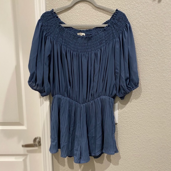 Romper - Picture 1 of 4